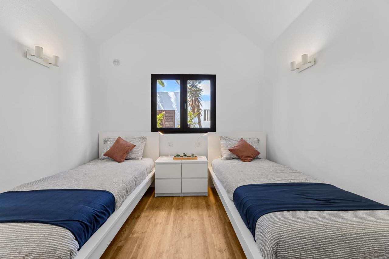 Home2Book Design House Bastian Beach コスタ・テギセ エクステリア 写真